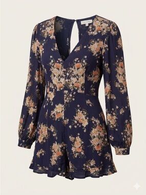 ASTR the Label long sleeve romper w mesh/lace detail size L excellent condition